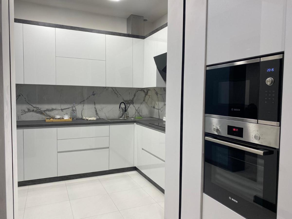 Luxury Modern Apartment In The Center Of 예레반 외부 사진