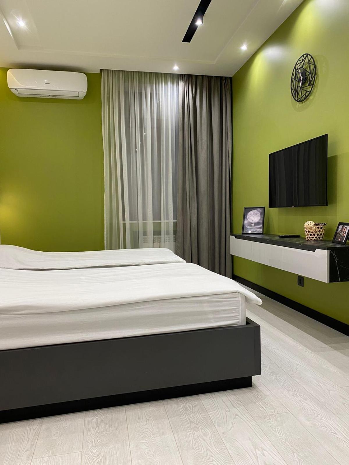 Luxury Modern Apartment In The Center Of 예레반 외부 사진