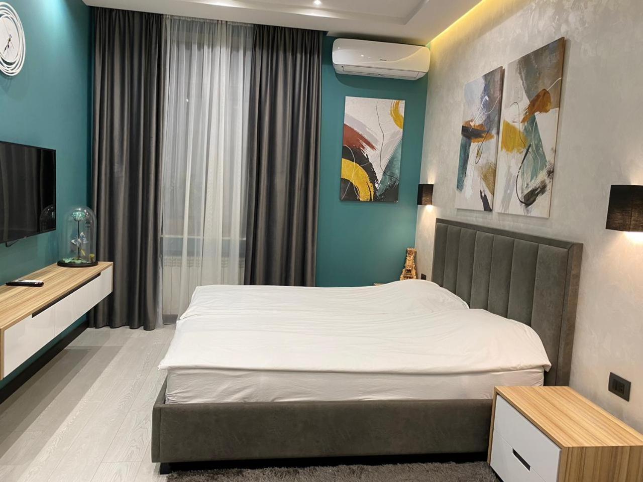 Luxury Modern Apartment In The Center Of 예레반 외부 사진